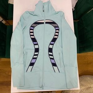 Lululemo Stride Jackey